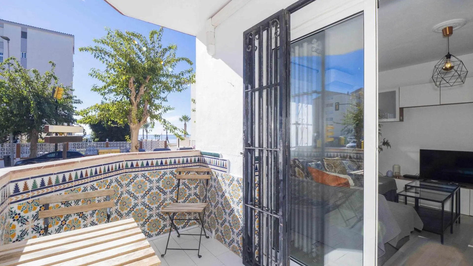 Apartamento Piscina y Parking en la Playa Rincón de la Victoria