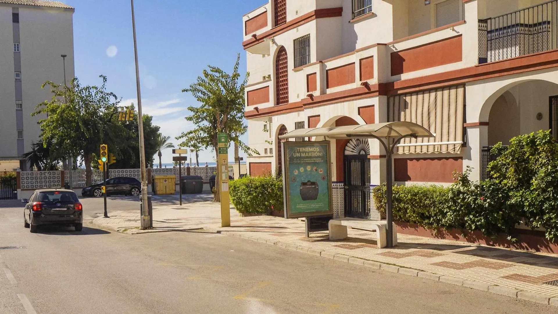 Apartamento Piscina y Parking en la Playa Rincón de la Victoria
